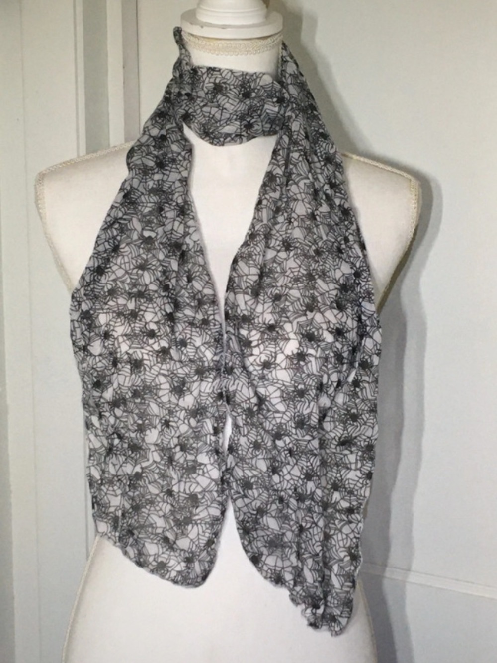 Spiderweb Scarf